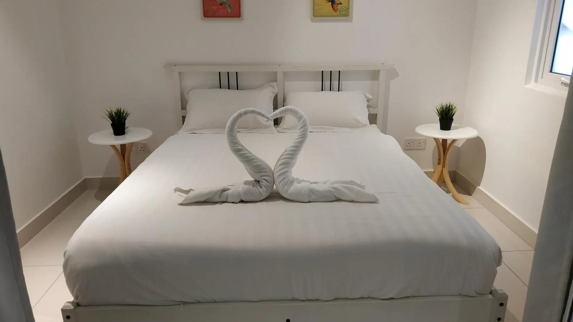 Apartment Maritime Luxury Suite Seaview Sunrise George Town