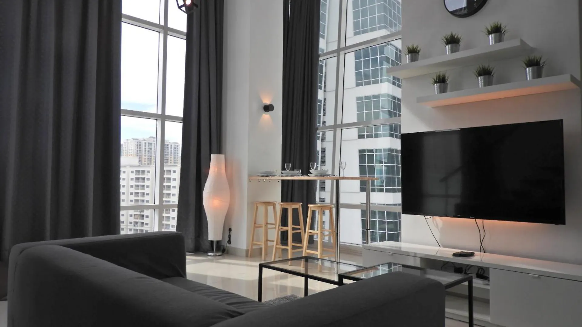 Maritime Luxury Suite Seaview Sunrise George Town Apartment