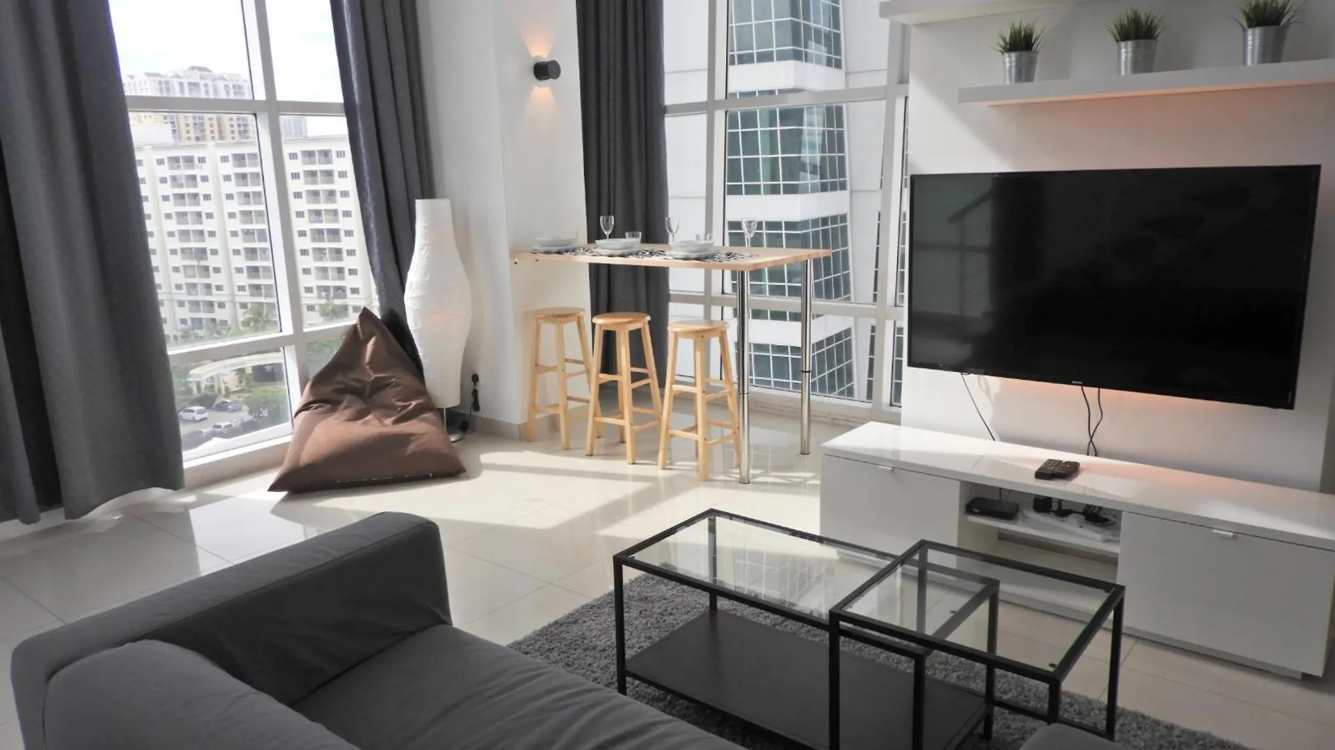 Maritime Luxury Suite Seaview Sunrise George Town Malaysia