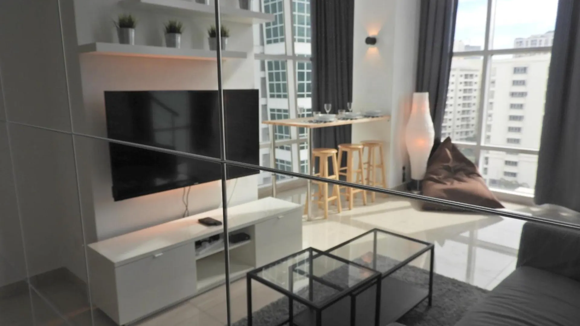 Apartment Maritime Luxury Suite Seaview Sunrise George Town
