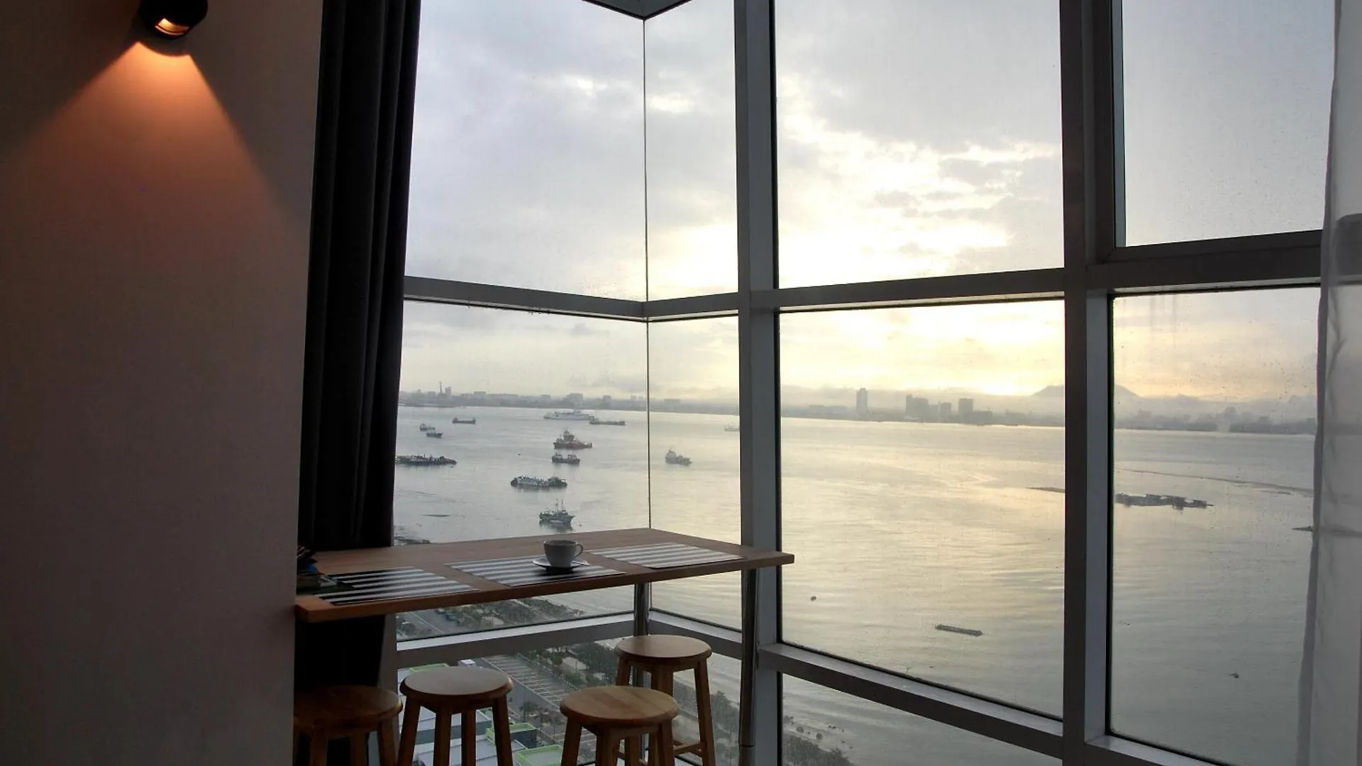 Maritime Luxury Suite Seaview Sunrise George Town Apartment