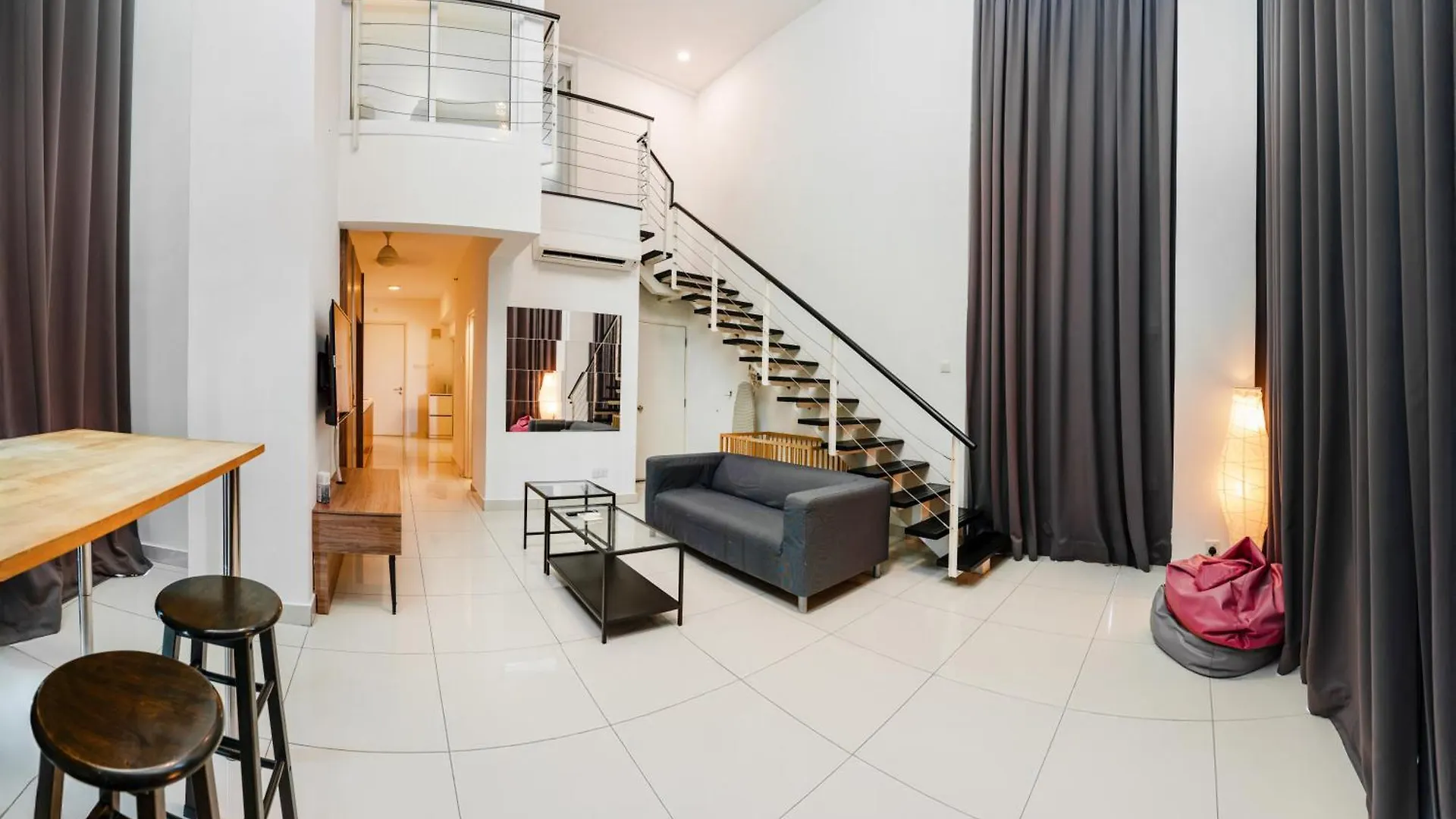 Apartment Maritime Luxury Suite Seaview Sunrise George Town