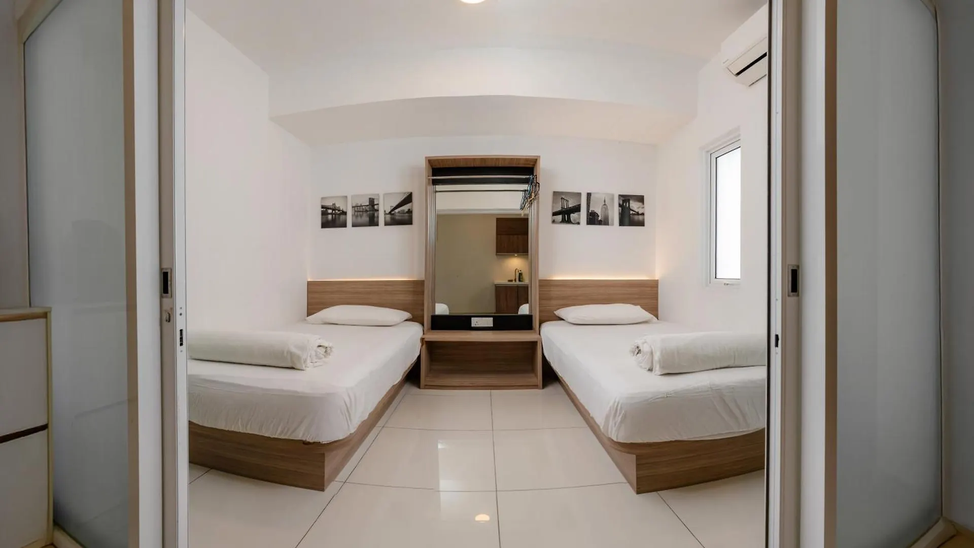Apartment Maritime Luxury Suite Seaview Sunrise George Town