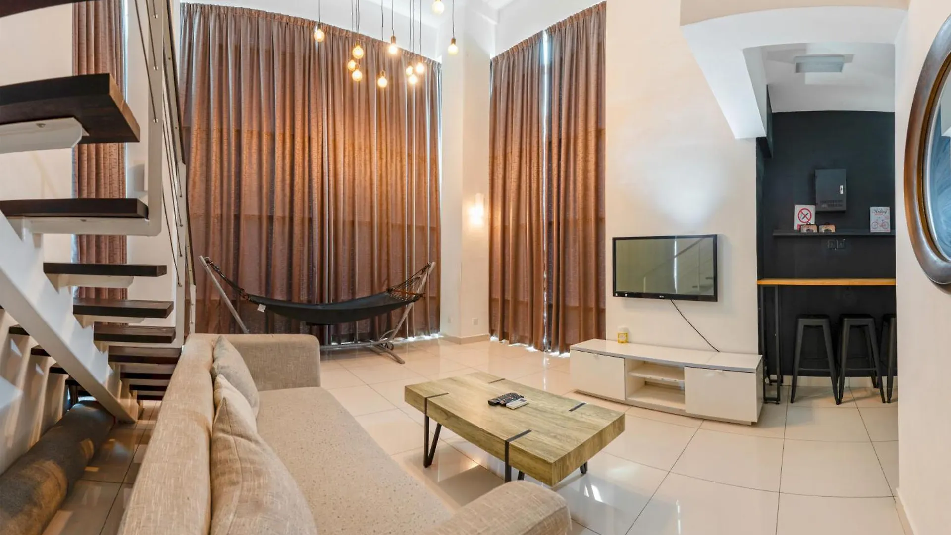 Maritime Luxury Suite Seaview Sunrise George Town Malaysia