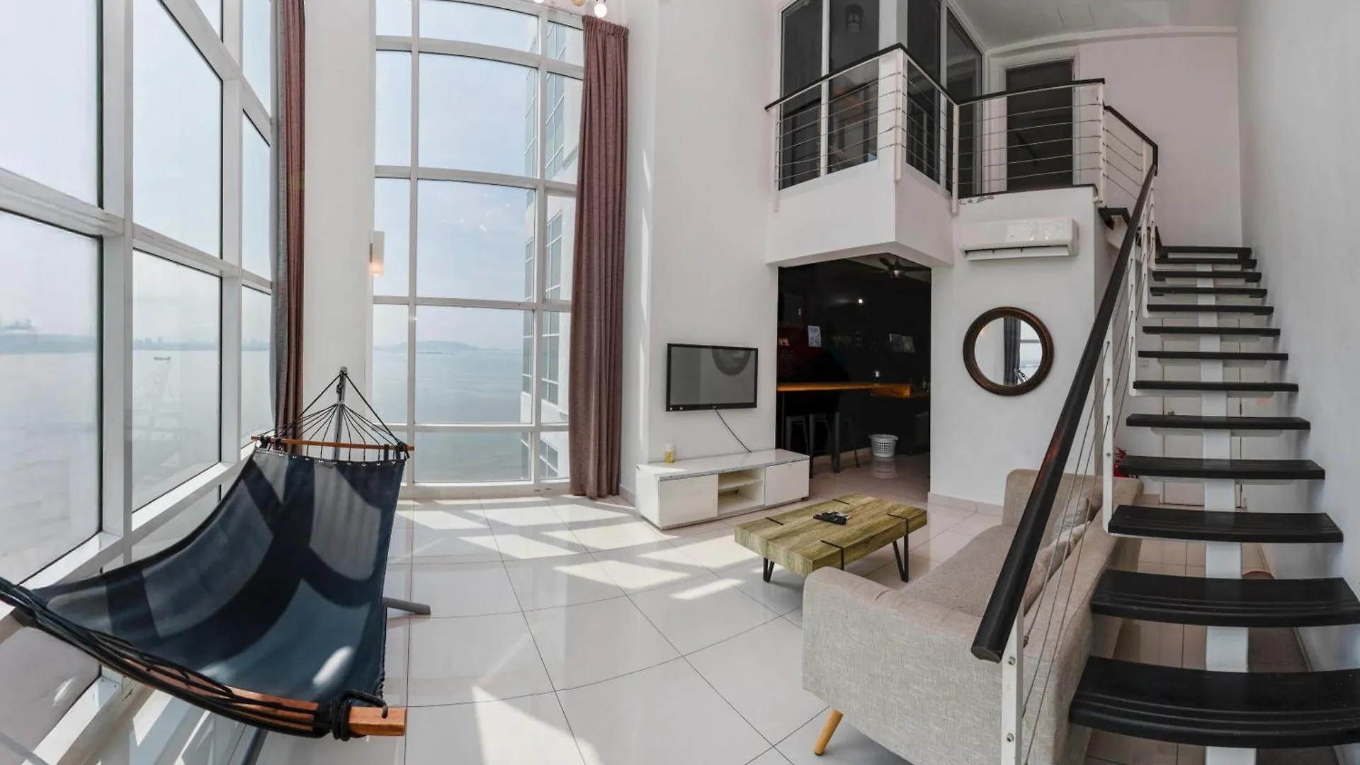 Maritime Luxury Suite Seaview Sunrise George Town